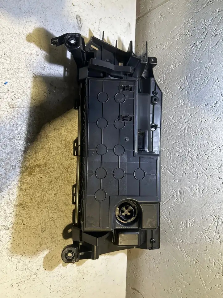 Mini Cooper Countryman R60 (2010 - 2016) 9801438 Бардачок в сборе — фото 3