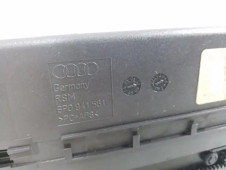 Audi A3/S3 8P (2004 - 2008) 8P0941561 Вещевой ящик — фото 3