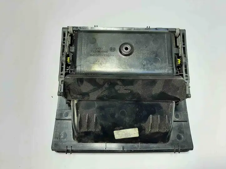 Volkswagen Touran I (2003 - 2010) 1T857921B Вещевой ящик — фото 4