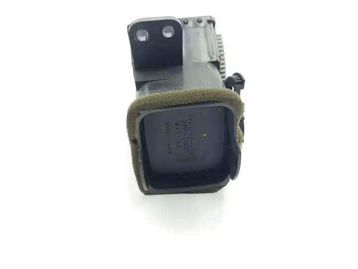 Toyota Corolla Verso AR10 (2004 - 2009) 5565064010 Боковой воздушный дефлектор — фото 3