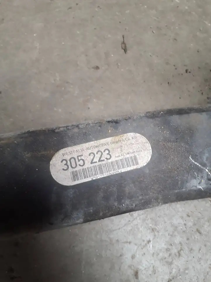 Volkswagen Bora (1998 - 2005) Съемный буксировочный крюк — фото 4