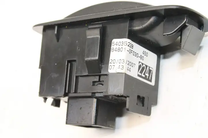 Toyota Corolla Verso E121 (2004 - 2007) 848010F030 Кнопка фаркопа в багажнике — фото 5