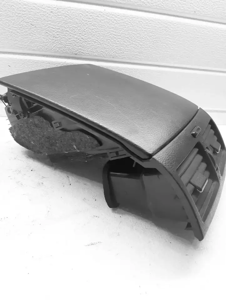 Toyota Avensis Verso (2004 - 2009) 5540544230 Вещевой ящик — фото 1