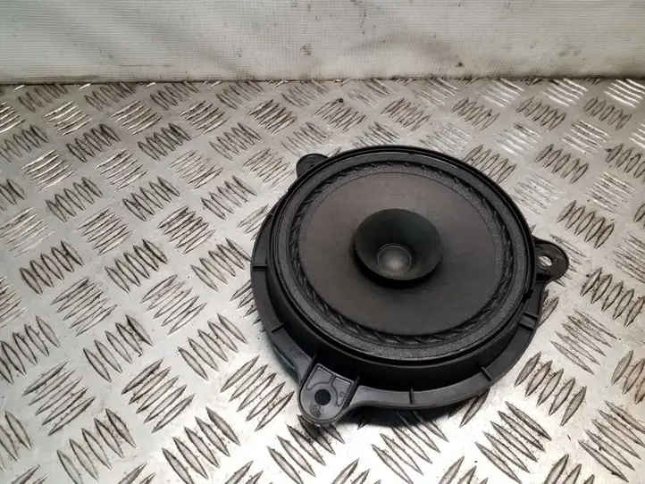 Nissan Juke I F15 (2010 - 2018) 28156EE500 Динамики задних дверей — фото 1