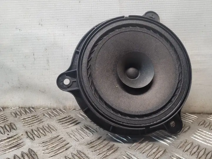 Nissan Juke I F15 (2010 - 2018) 28156EE500 Динамики передних дверей — фото 1