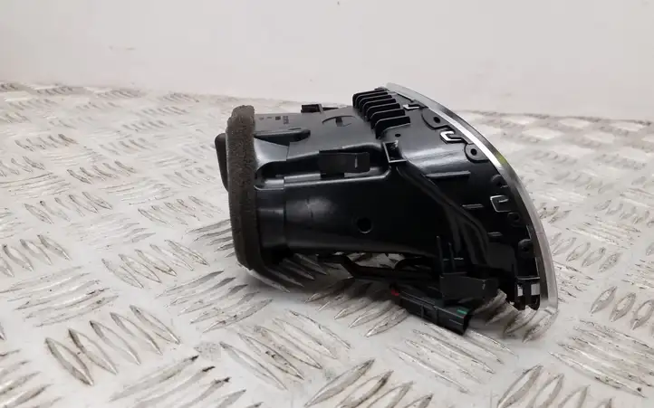 Audi A5 8T 8F (2007 - 2011) 8T2820901C Боковой воздушный дефлектор — фото 3