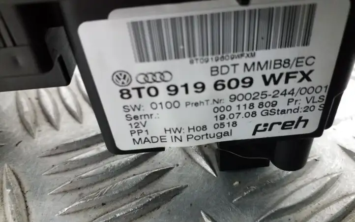 Audi A5 8T 8F (2007 - 2011) 8T0919609WFX Контроллер мультимедийной системы — фото 6