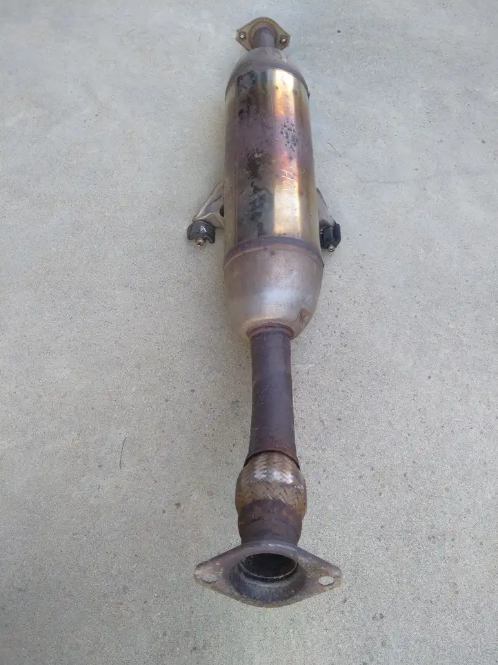 Toyota Auris E180 (2012 - 2018) Катализатор / DPF / FAP — фото 2