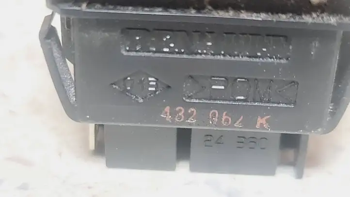 Renault Scenic I (1996 - 2003) 432062K Кнопка стеклоподъемников — фото 4