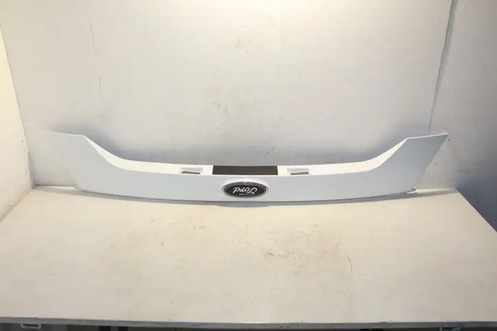 Ford Kuga II (2013 - 2019) GJ54-S43404-AMW Обшивка багажника — фото 1
