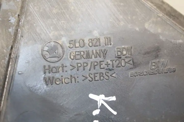 Skoda Yeti (5L) (2009 - 2012) 5L0821111 Накладка крыла — фото 4