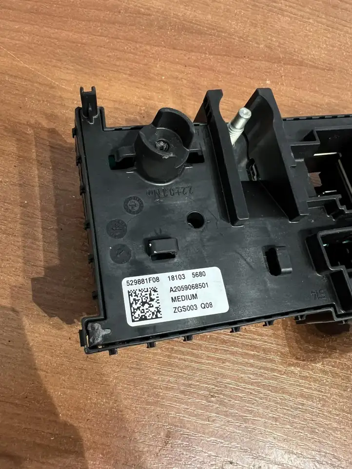 Mercedes-Benz GLC X253/C253 (2015 - ) 529881F08 Прочие приборы — фото 3