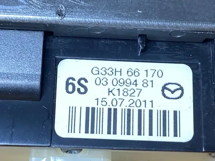 Mazda 6 (2007 - 2009) G33H66170 Кнопка фаркопа в багажнике — фото 4