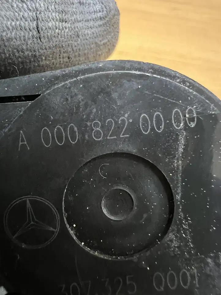 Mercedes-Benz GLC X253/C253 (2015 - ) A0008220000 Динамик парктроника (PDC) — фото 5