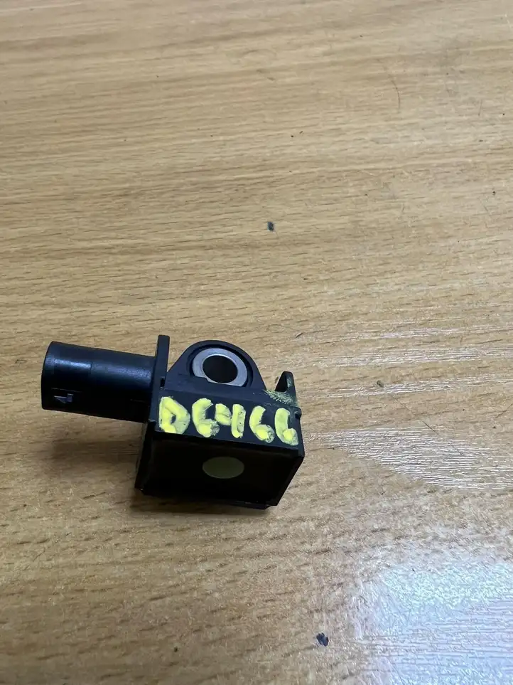 Mercedes-Benz GLC X253/C253 (2015 - ) 2229051400 Датчик удара SRS — фото 1