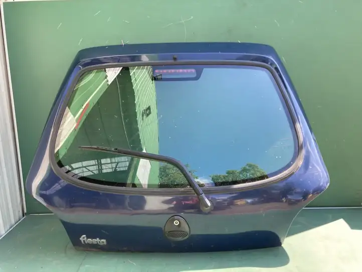 Ford Fiesta (2000 - 2005) PYS61A404K24AA Крышка багажника — фото 1