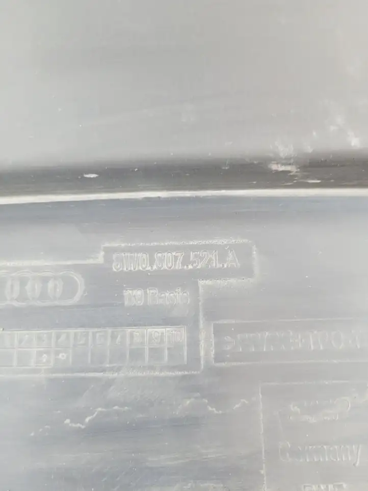Audi A4 S4 B9 (2015 - 2019) 8W0807521A Нижняя часть переднего бампера — фото 6