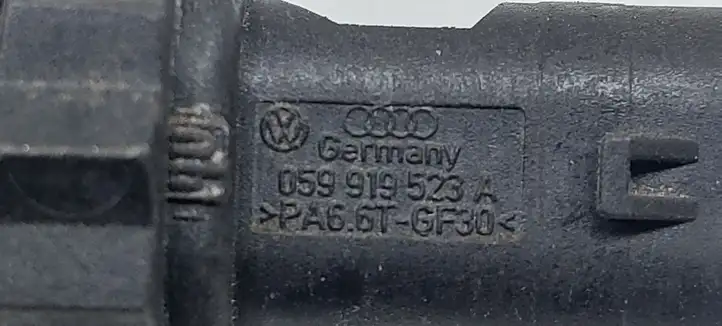 Audi Q2 - (2016 - ) 04L919565 Датчик температуры топлива — фото 3
