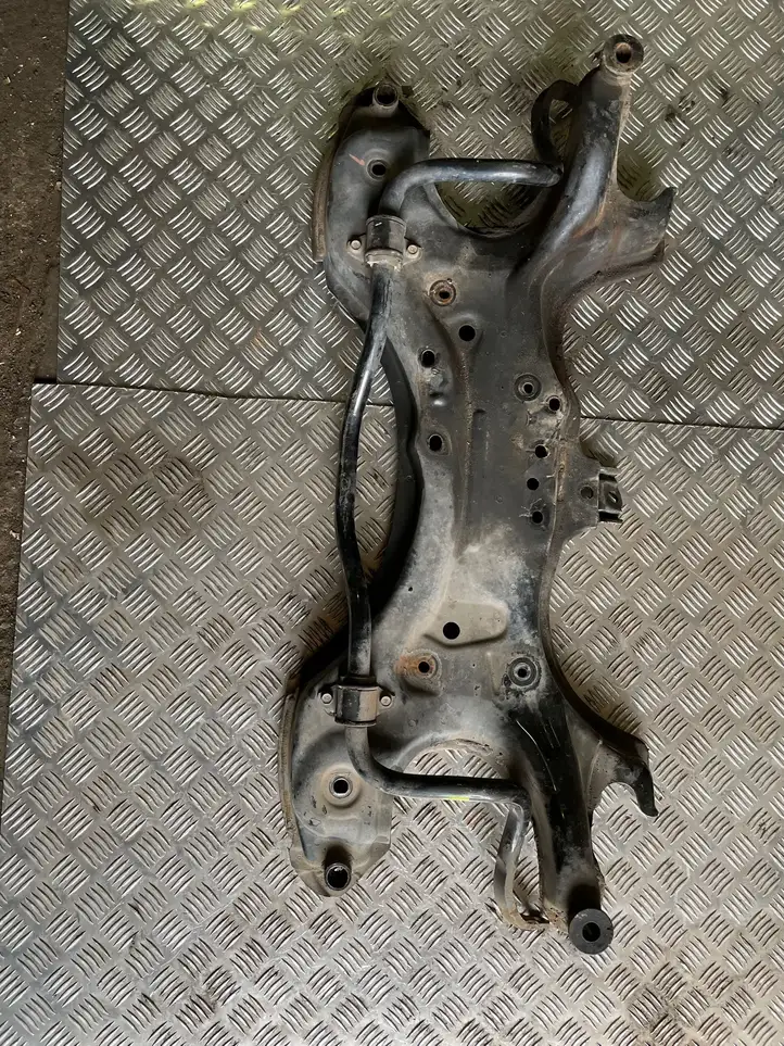 Toyota Corolla Verso AR10 (2004 - 2009) Передняя балка подвески — фото 1