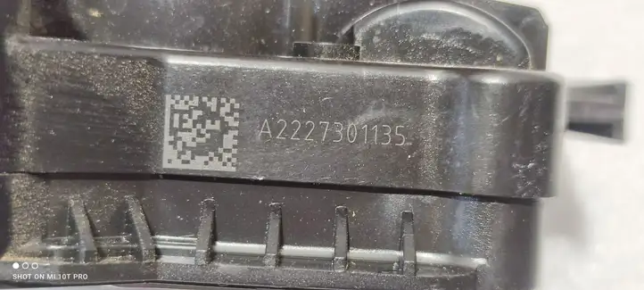 Mercedes-Benz GL X166 (2013 - 2019) A1667600900 Ограничитель задней двери — фото 7