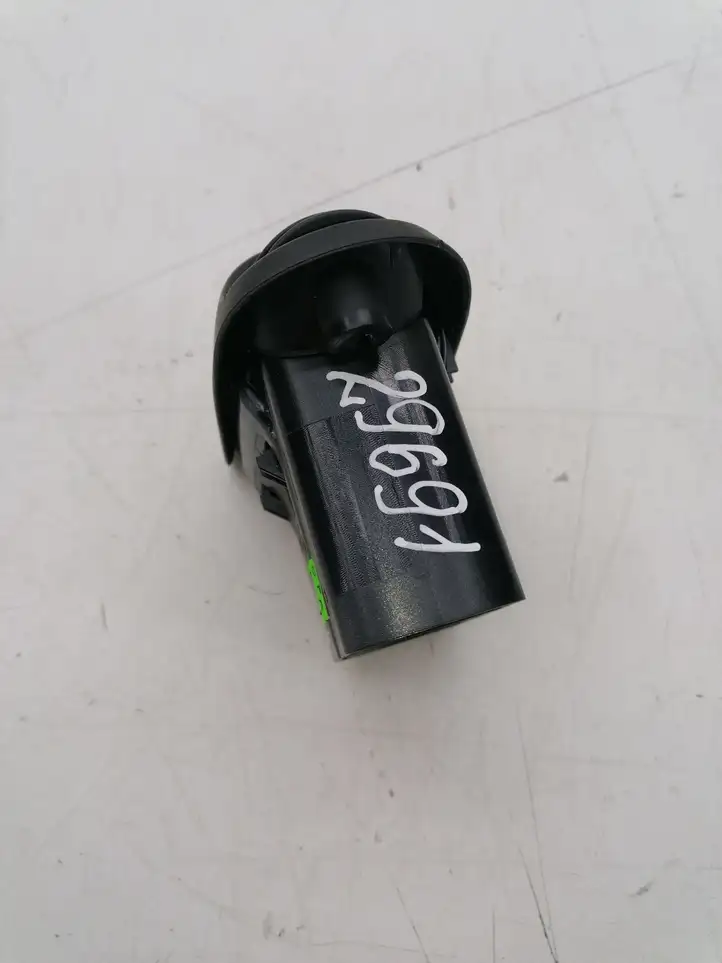 Mercedes-Benz Vaneo W414 (2001 - 2005) 4148300154 Боковой воздушный дефлектор — фото 2