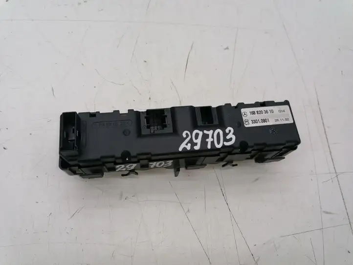 Mercedes-Benz Vaneo W414 (2001 - 2005) 1688203610 Блок кнопок на панели — фото 2