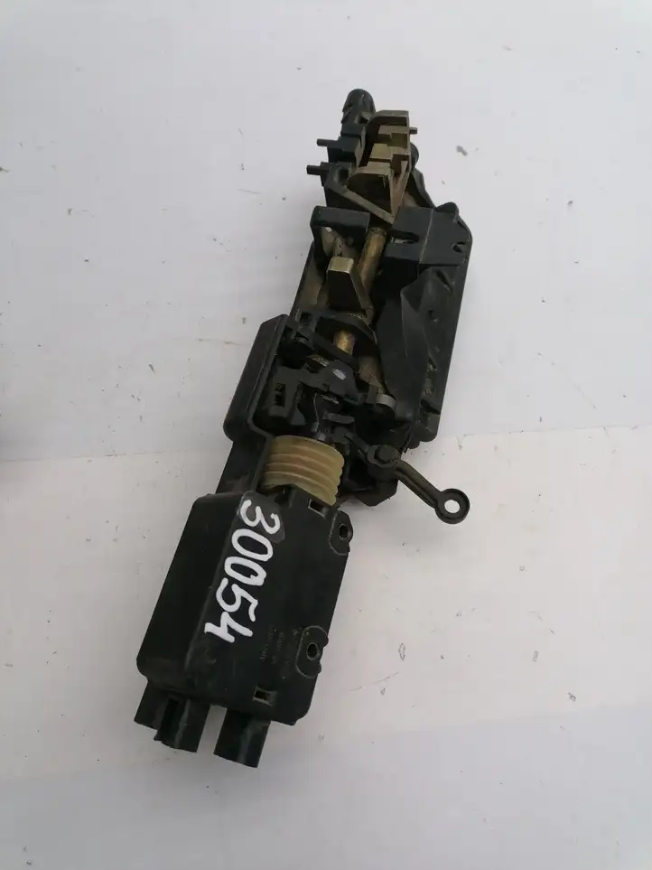 Mercedes-Benz Vaneo W414 (2001 - 2005) 4147600261 Ручка крышки багажника — фото 3
