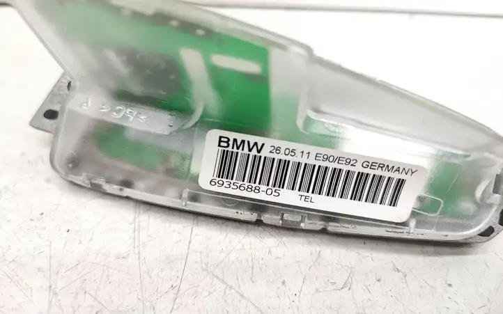 BMW 3 E90 E91 (2005 - 2012) 6935688 GPS антенна — фото 3