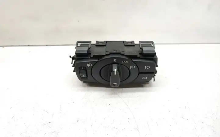 BMW 3 E90 E91 (2005 - 2012) 6932794 Включатель фонарей — фото 1