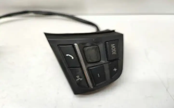 BMW 5 F10 F11 (2009 - 2016) 9218395 Кнопки на рулевом колесе — фото 2