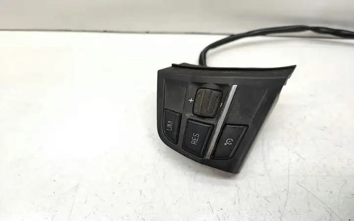 BMW 5 F10 F11 (2009 - 2016) 9218395 Кнопки на рулевом колесе — фото 3