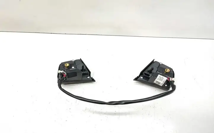 BMW 5 F10 F11 (2009 - 2016) 9218395 Кнопки на рулевом колесе — фото 4