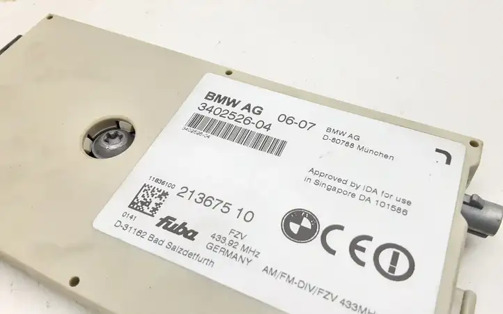 BMW X3 E83 (2003 - 2010) 3402526 Усилитель антенны — фото 3