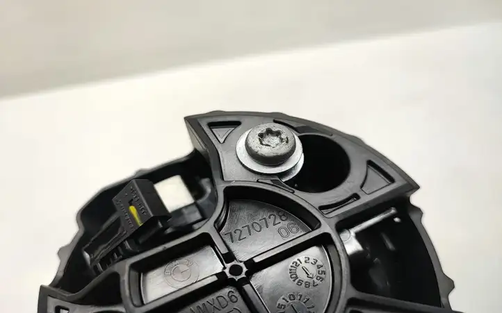 BMW 1 F20 F21 (2011 - 2019) 7270728 Ручка крышки багажника — фото 2