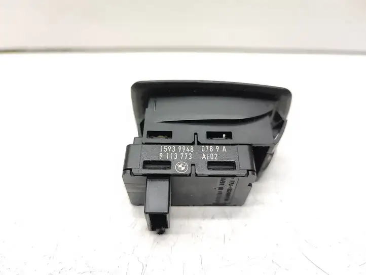 BMW 5 E60 E61 (2004 - 2010) 9113773 Кнопка стеклоподъемников — фото 2
