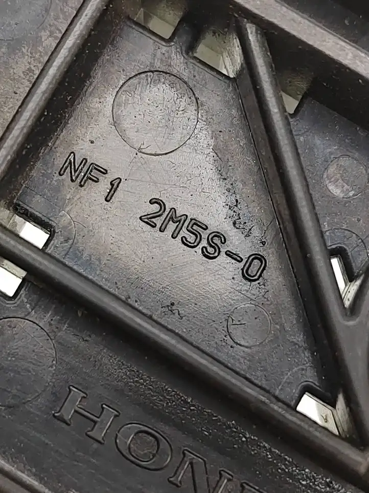 Honda CR-V (2009 - 2012) NF12M5S0 Крепление крыла — фото 3