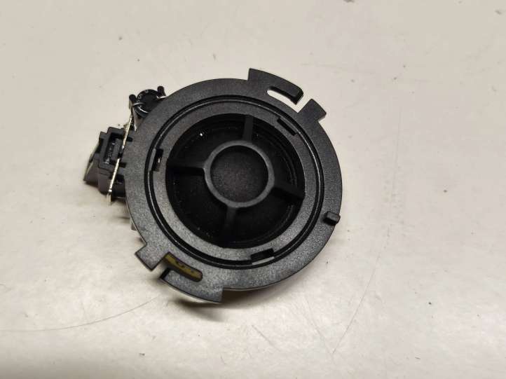 8W5035399 Audi A4 S4 B9 Aukšto dažnio garsiakalbis galinėse duryse