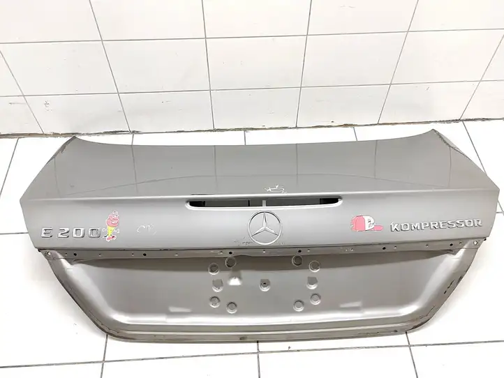 Mercedes-Benz E W211 (2002 - 2009) 30313093530 Крышка багажника — фото 1