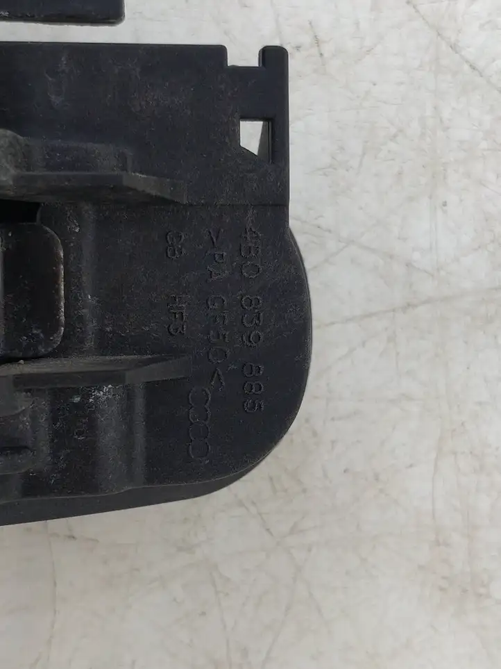 Audi A4 S4 B7 8E 8H (2004 - 2009) 8E0839207 Наружная ручка задней двери — фото 2