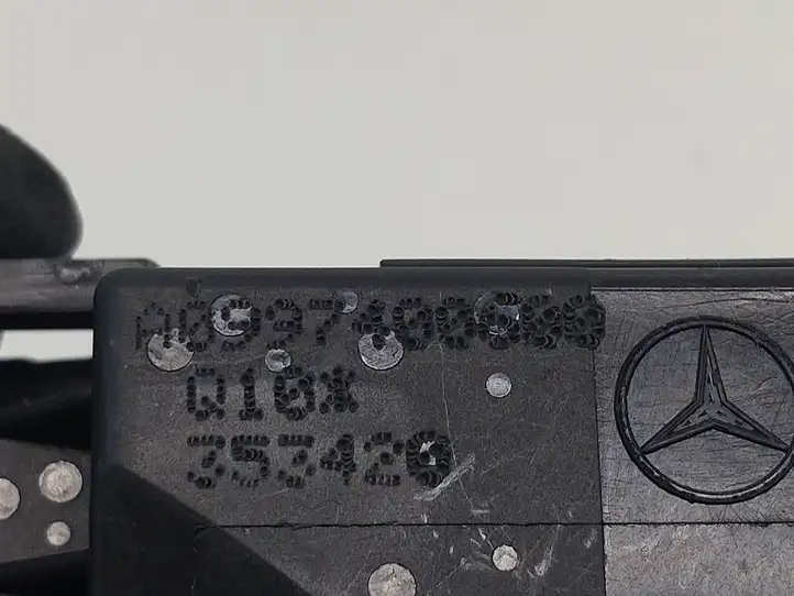 Mercedes-Benz EQC (2018 - ) A0997400600 Замок крышки багажника — фото 6