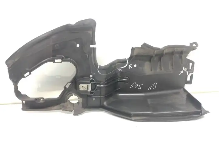 BMW 5 E60 E61 (2004 - 2010) 7897176 Дефлектор воздуха — фото 4