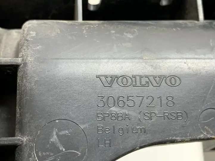 Volvo C30 (2007 - 2010) 30657218 Кронштейн заднего бампера — фото 2