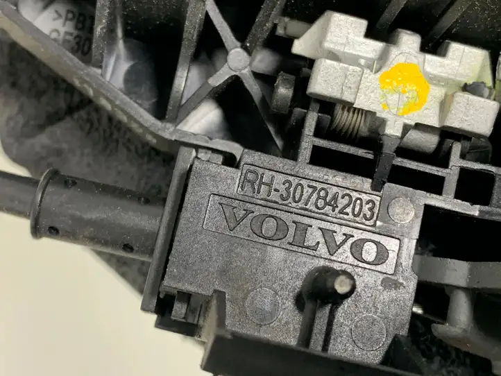 Volvo V70 (2007 - 2013) 30784203 Крепление наружной ручки задней двери — фото 3