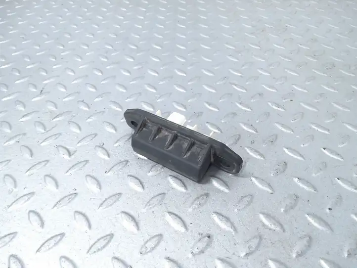 Toyota Yaris XP210 (2020 - ) 84840F4020 Кнопка закрытия крышки багажника — фото 1