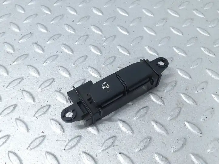 Kia Ceed (2015 - 2018) 93310A2000 Кнопка парктроника — фото 2