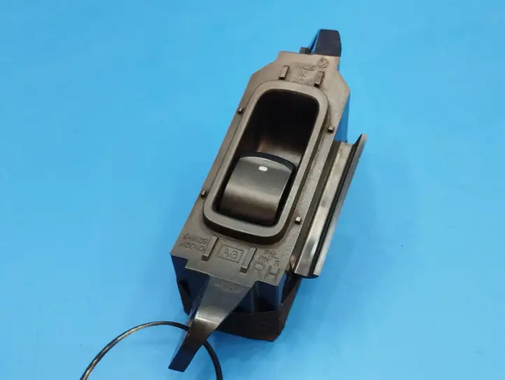 Subaru Legacy (2003 - 2009) 94263AG040 Кнопка стеклоподъемников — фото 4