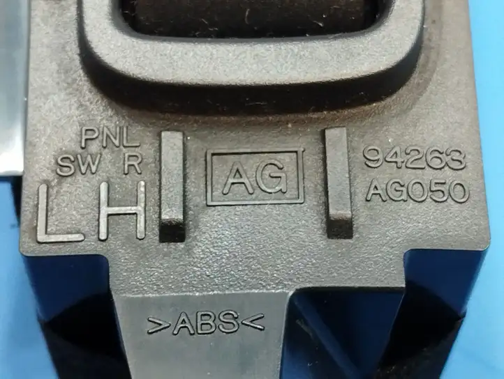 Subaru Legacy (2003 - 2009) 94263AG050 Кнопка стеклоподъемников — фото 5