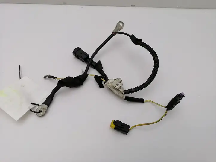 Peugeot 407 (2004 - 2011)  9664902880 Узел подключения плюсовых проводов