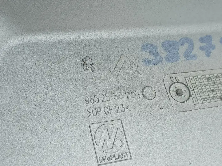 Peugeot 407 (2004 - 2011) Крышка багажника — фото 4