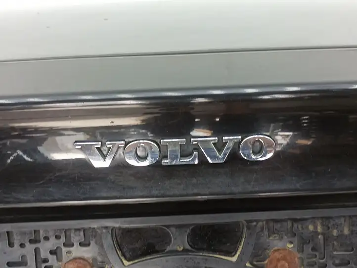 Volvo S60 (2000 - 2004) Крышка багажника — фото 2